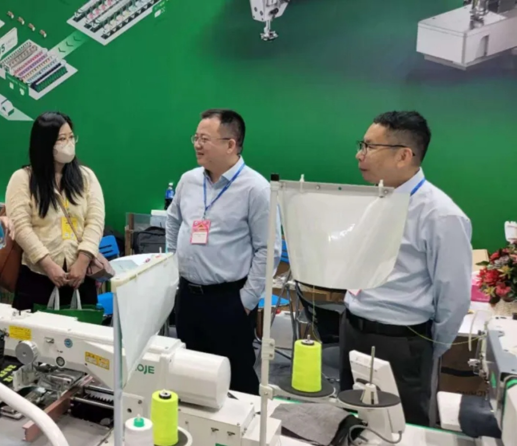 現(xiàn)場(chǎng)直擊！中捷攜多款核心智慧機(jī)型亮相越南展