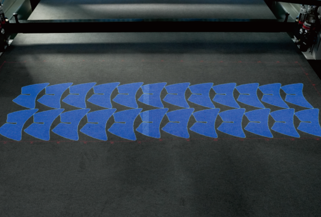 Real-Time Contour Projection: Clearer Cutting Path, Reduces Fabric Waste (Repeated)