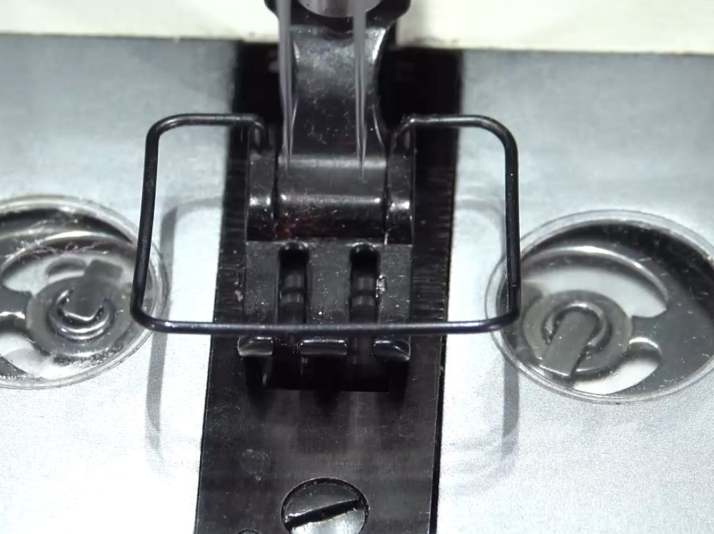 Synchronized Feeding, No Fabric Creep or Slippage