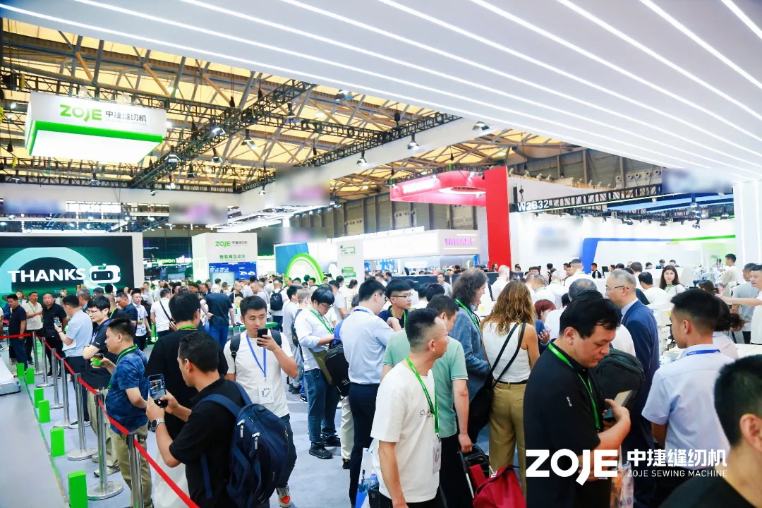 創(chuàng)新驅(qū)動 定義未來 | 中捷閃耀CISMA2025，首日人氣爆棚！